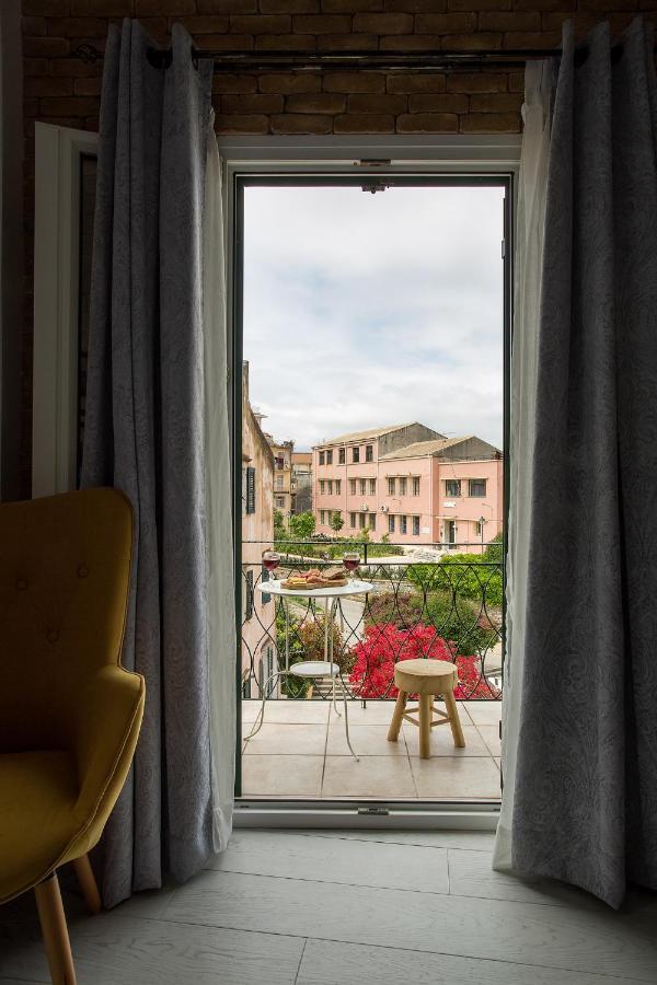 Corfu  Deluxe Town Hall Square Flat In Historical Center 3 מראה חיצוני תמונה